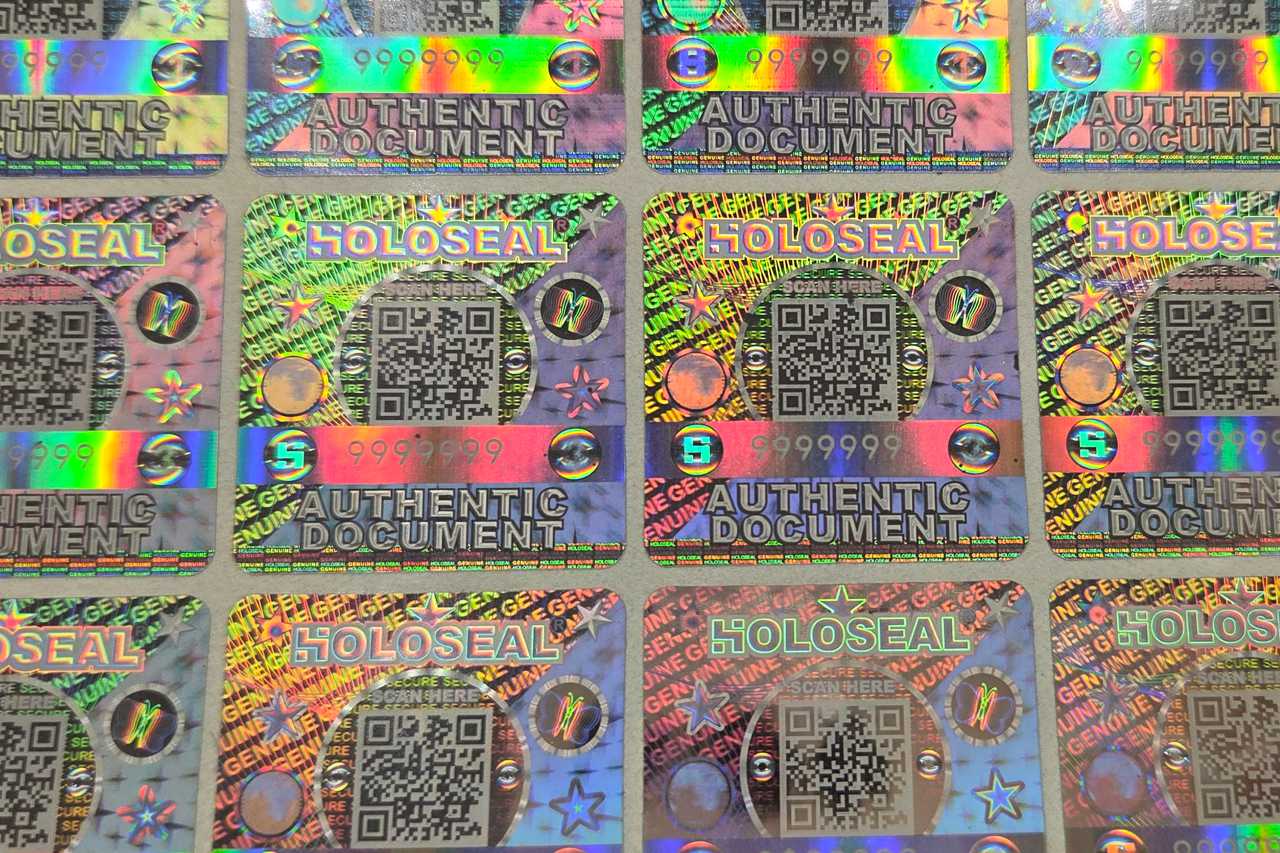 hologram labels manufacturer