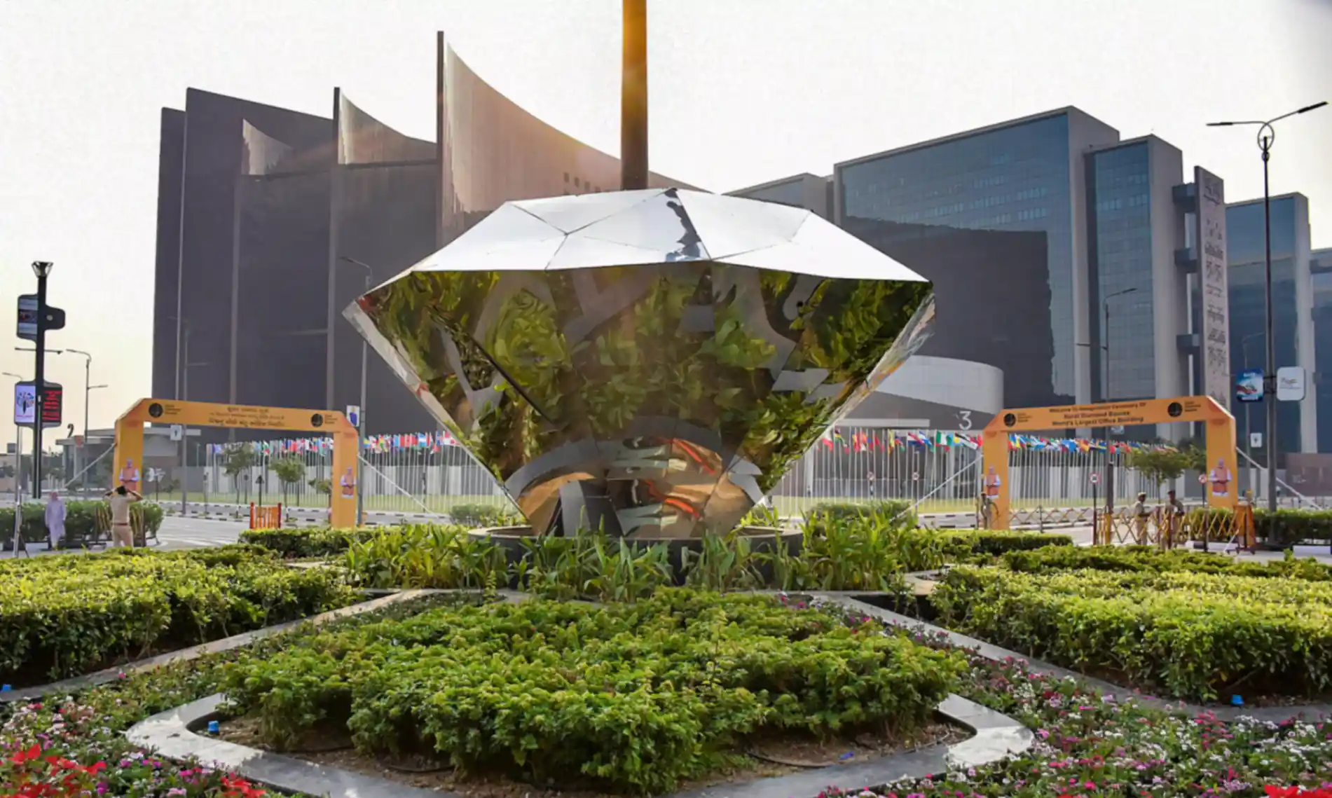 surat diamond city